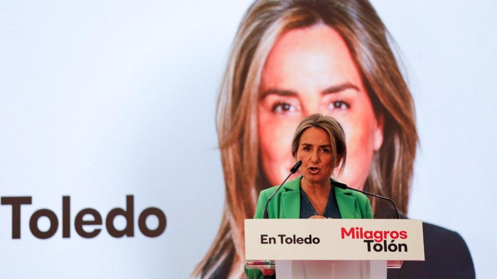 Milagros Tolón en el primer acto desde el inicio de la campaña electoral