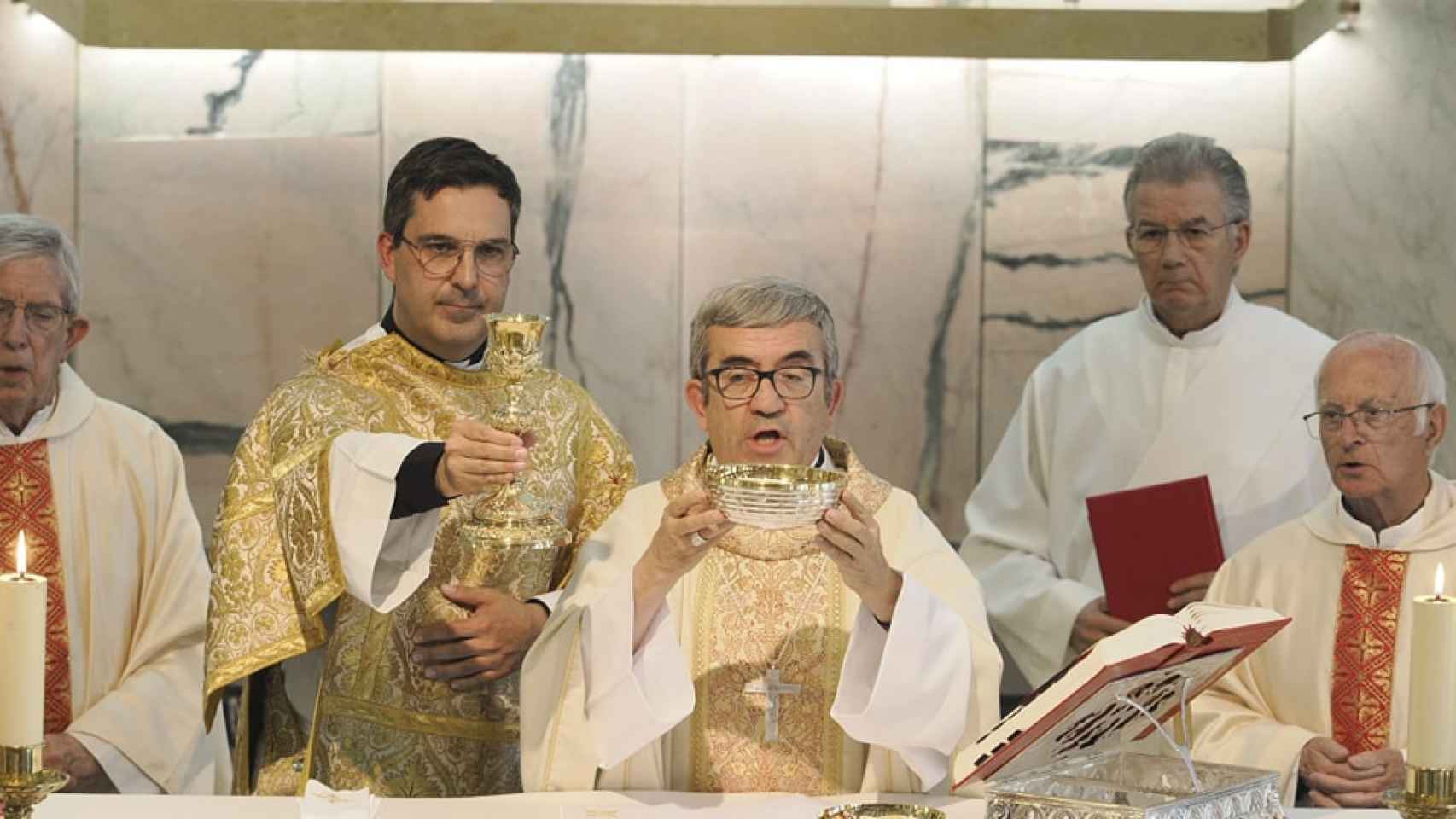 La misa del arzobispo de Valladolid, Luis Argüello.