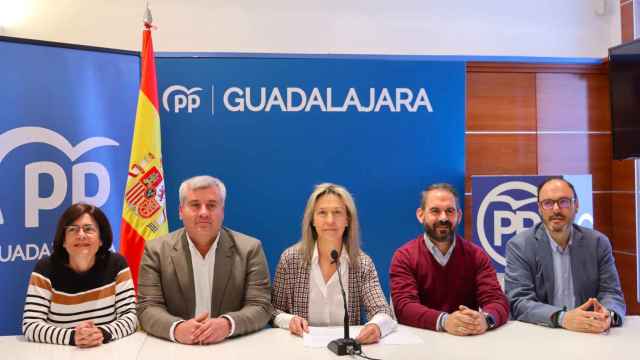 Guarinos (PP) presenta su programa para Guadalajara redactado a pie de calle
