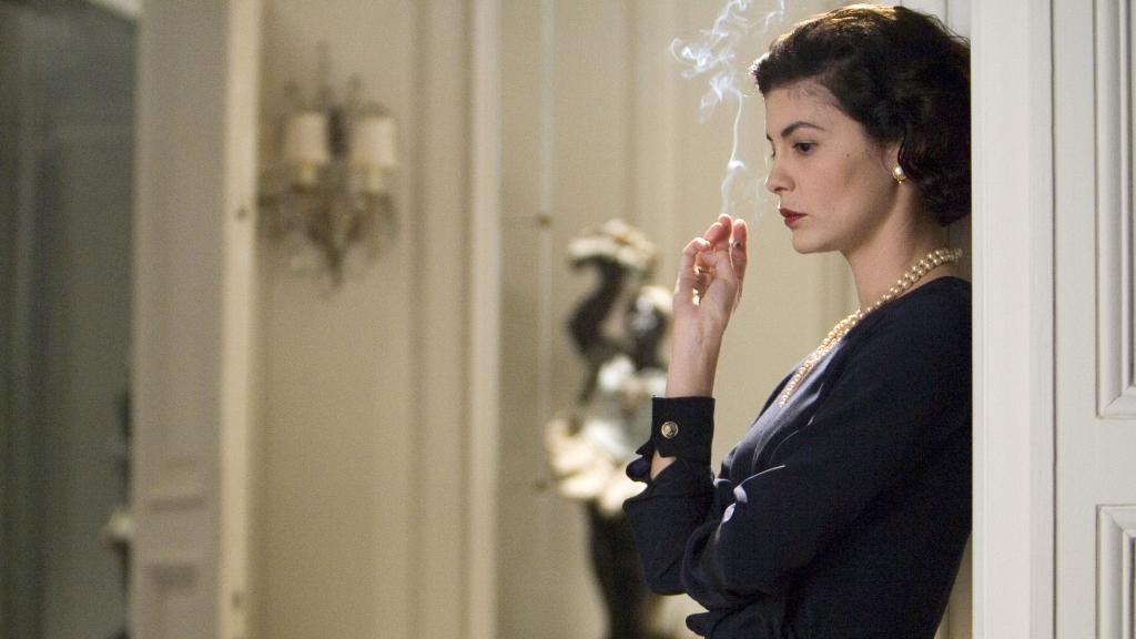 Audrey Tautou interpretando a Coco Chanel.