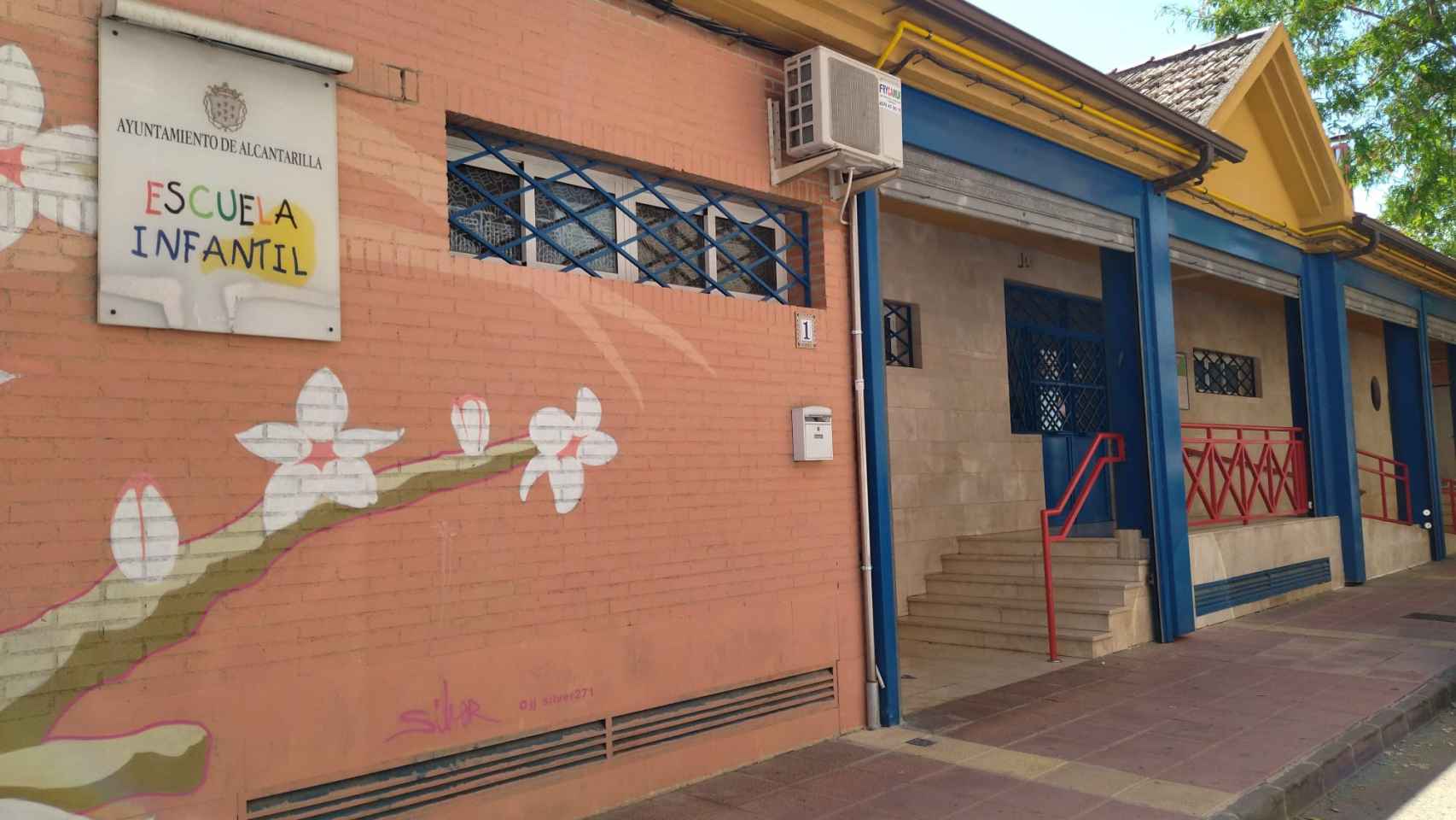 La fachada de la Escuela Infantil Municipal Madre Piedad de la Cruz de Alcantarilla.