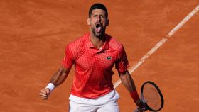 Novak Djokovic celebra su victoria frente Dimitrov en el Masters 1000 de Roma.