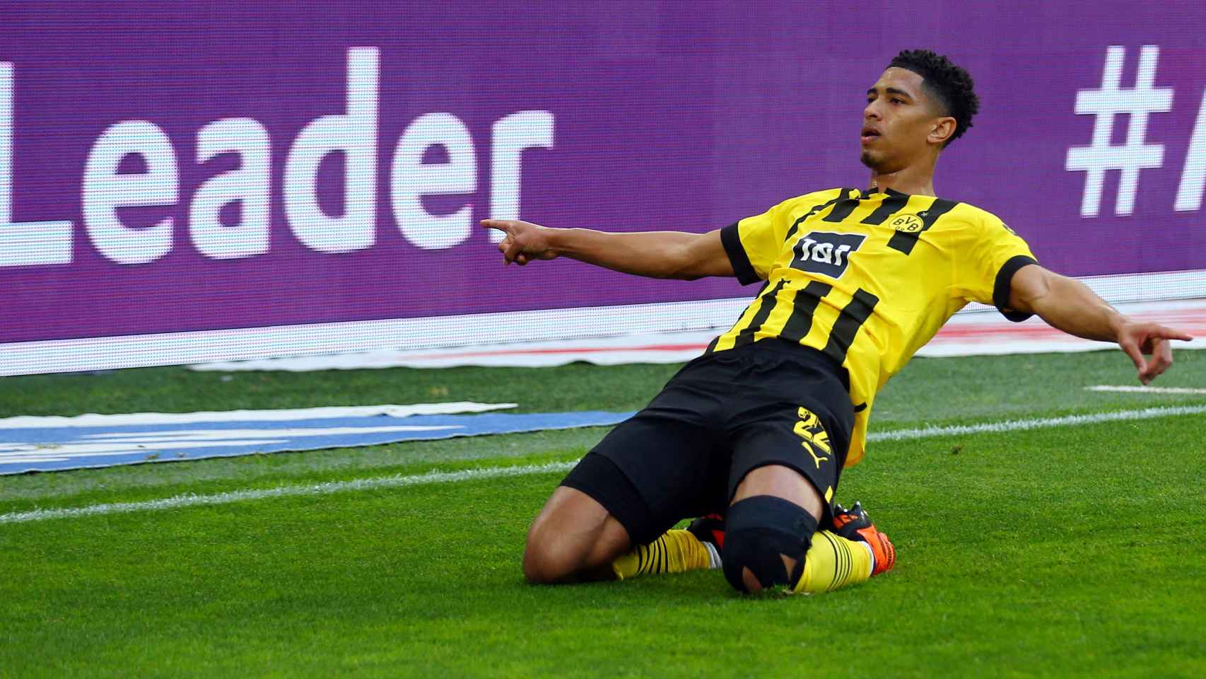 Jude Bellingham, celebrando un gol del Borussia Dortmund en la Bundesliga 2022/2023