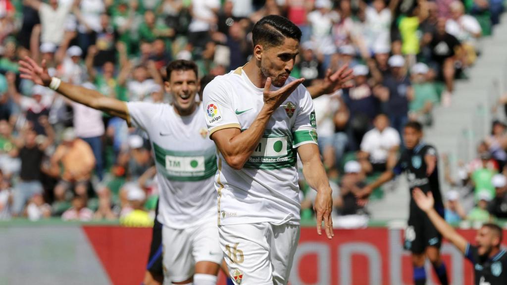 Fidel, celebrando el gol de la victoria del Elche ante el Atlético