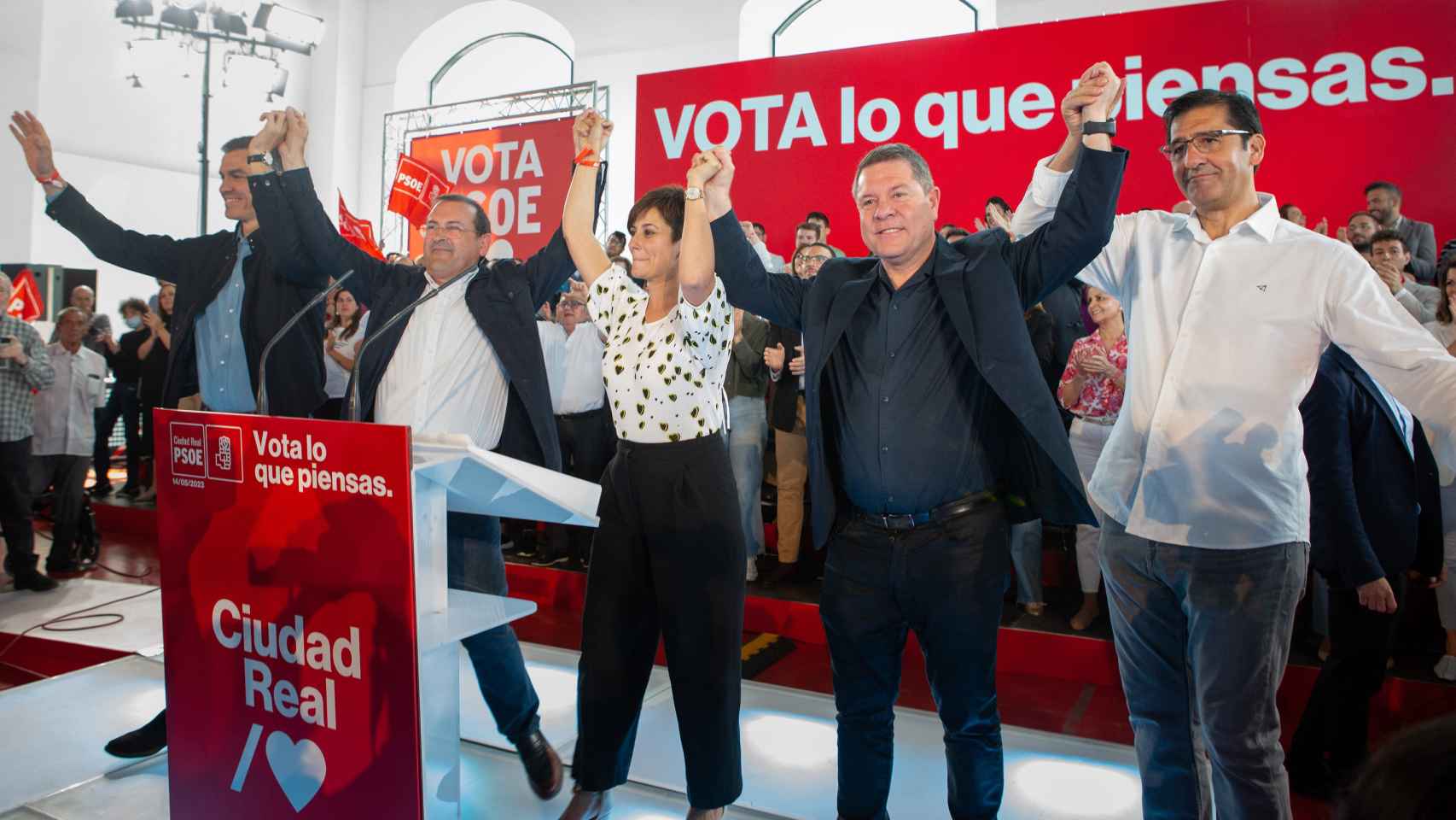 Acto electoral del PSOE con Pedro Sánchez y Emiliano García-Page en Puertollano