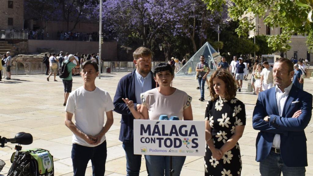 Toni Morillas, en la calle Alcazabilla, dando a conocer este lunes sus propuestas en materia de turismo.