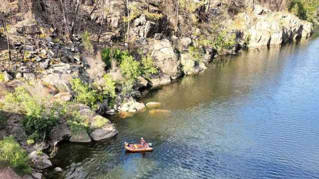 Búsqueda del joven futbolista desaparecido en el río Miño en Arnoia (Ourense).