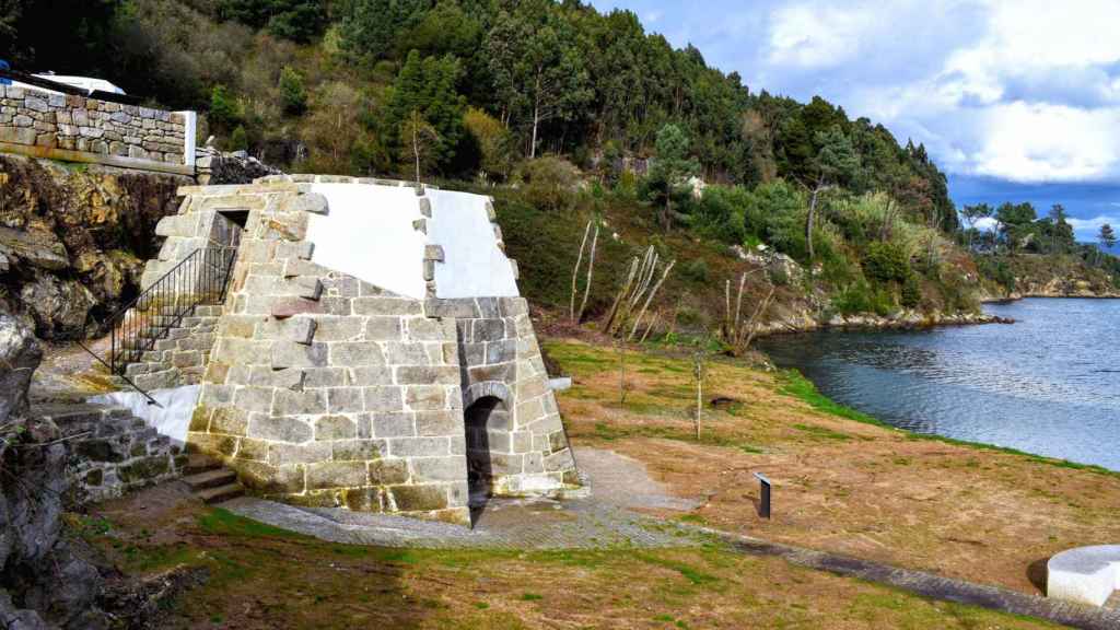 Horno de cal de San Adrián de Cobres, Vilaboa.