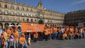 Protesta de los cuidadores de Servicios Asistenciales en la Plaza Mayor de Salamanca