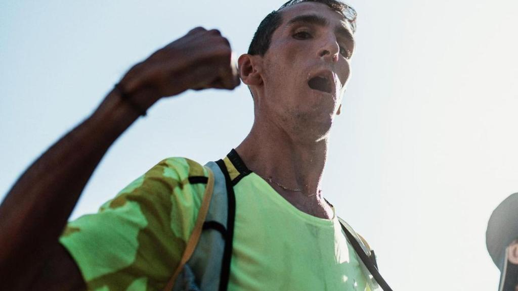 El atleta Alex Roca durante una carrera