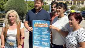 Con Málaga informa de propuestas en materia de juventud.