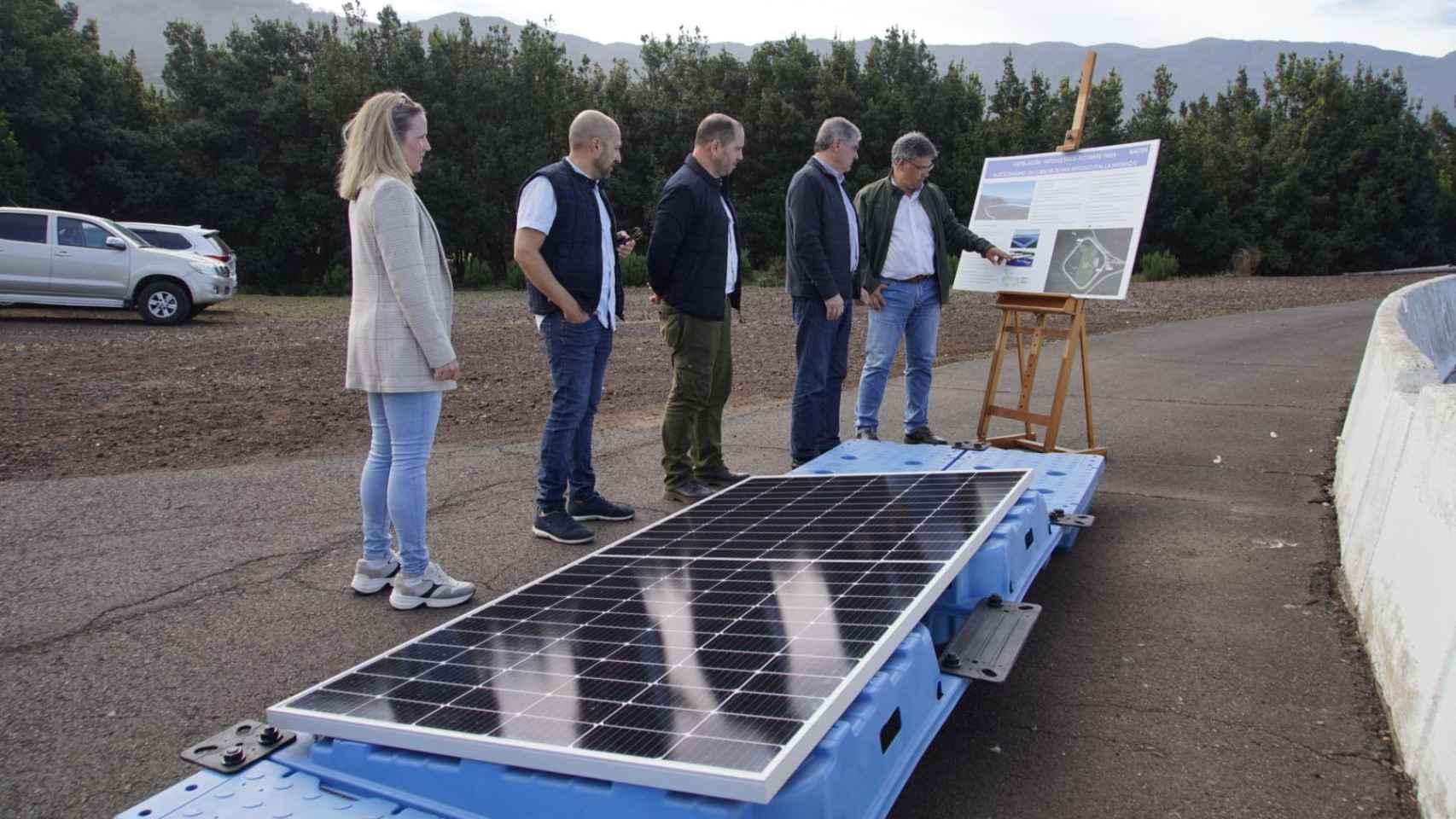 Presentación del proyecto de planta fotovoltaica para la balsa de San Antonio (Tenerife)