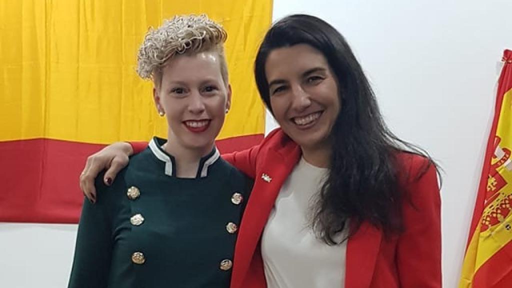 Ana González junto a Rocío Monasterio.