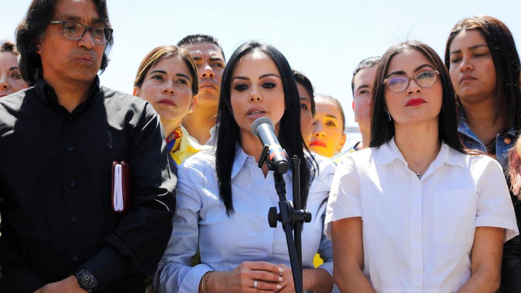 La correísta Marcela Holguín, vicepresidenta de la Asamblea Nacional, comparece ante la prensa este miércoles.