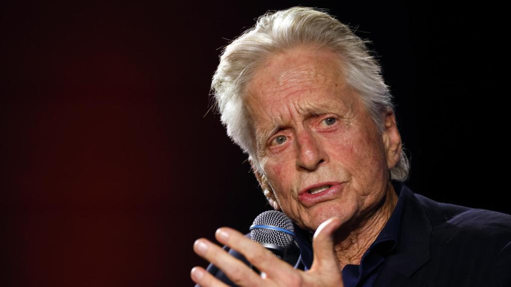 Michael Douglas durante su encuentro con el público en Cannes. Foto: EFE/EPA/Guillaume Horcajuelo