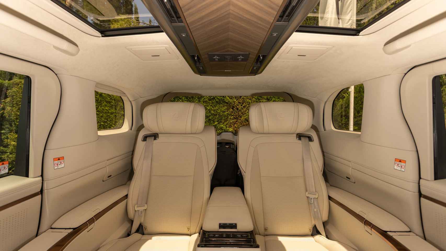 Este Lexus está pensado para llevar el transporte de personas a un alto nivel.