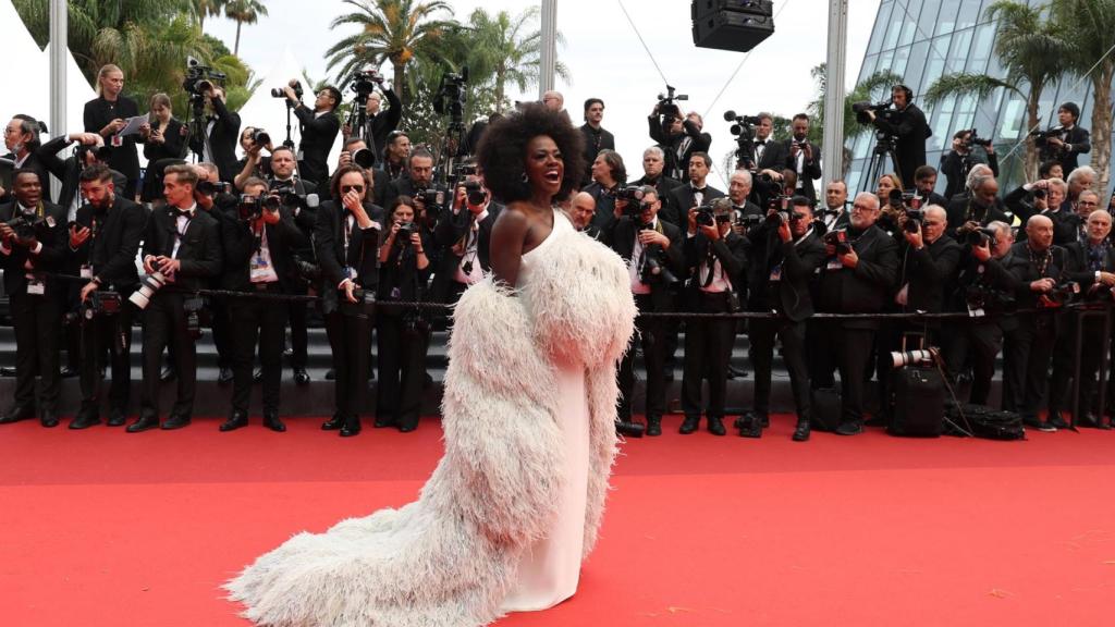 El look de la actriz Viola Davis.