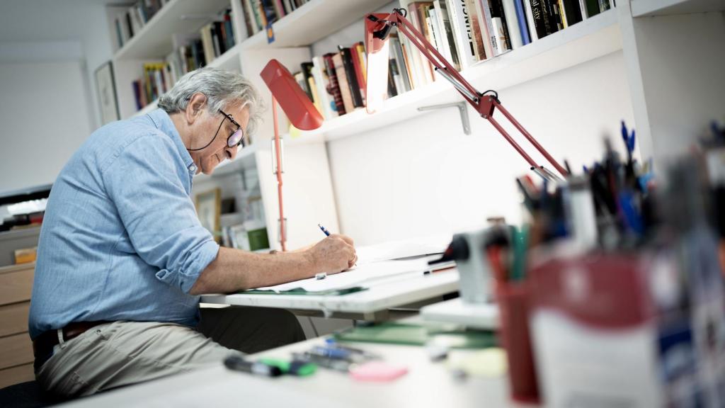 Moreno Peralta en el estudio.