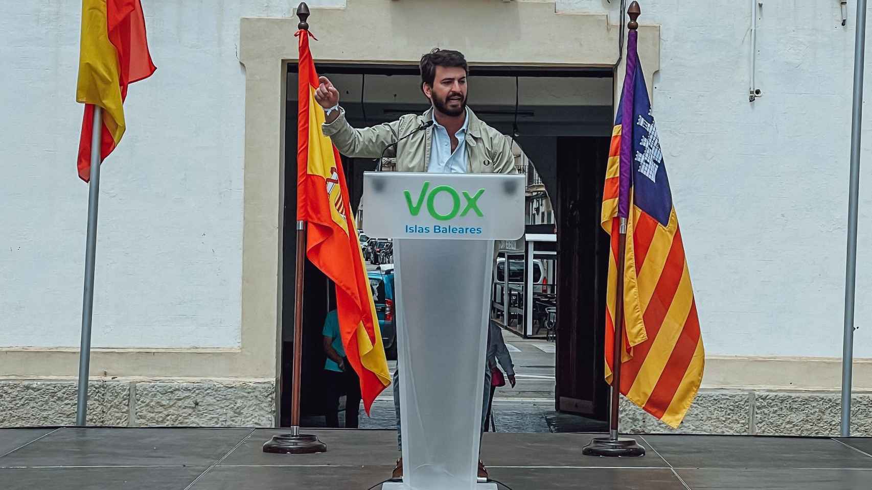 Juan García-Gallardo durante un acto de partido en Inca, Mallorca.