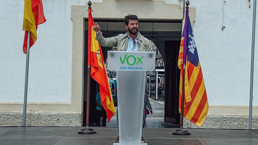 Juan García-Gallardo durante un acto de partido en Inca, Mallorca.