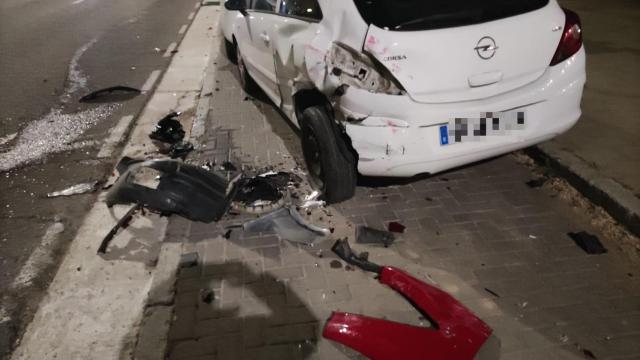 Imagen del estado en el que ha quedado el vehículo estacionado en Valladolid.