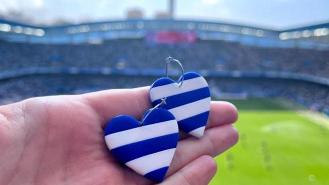 Pendientes deportivistas en Riazor.