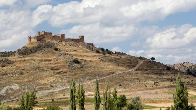 Castillo de Riba de Santiuste (Guadalajara).