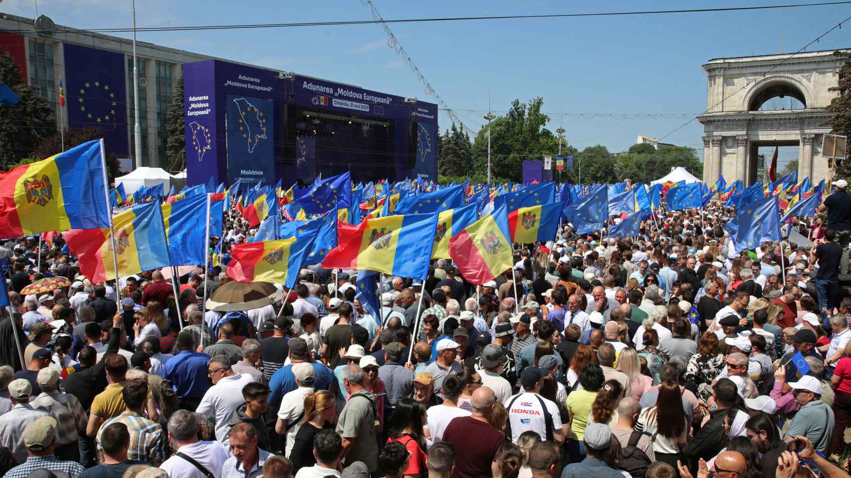 Mitin en Chisinau por la integración en la UE de Moldavia.