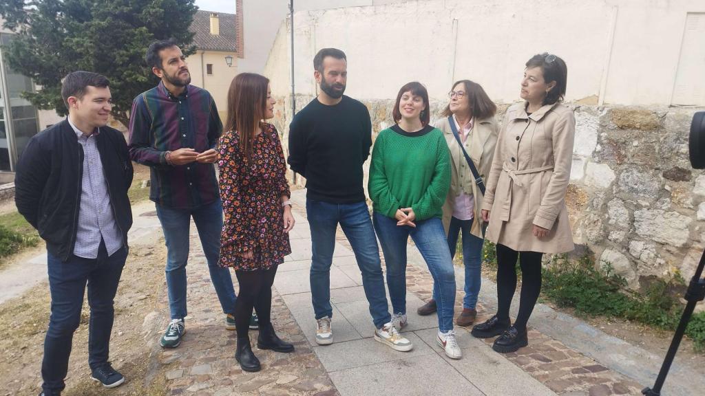 David Gago y parte de su equipo en el casco antiguo de Zamora