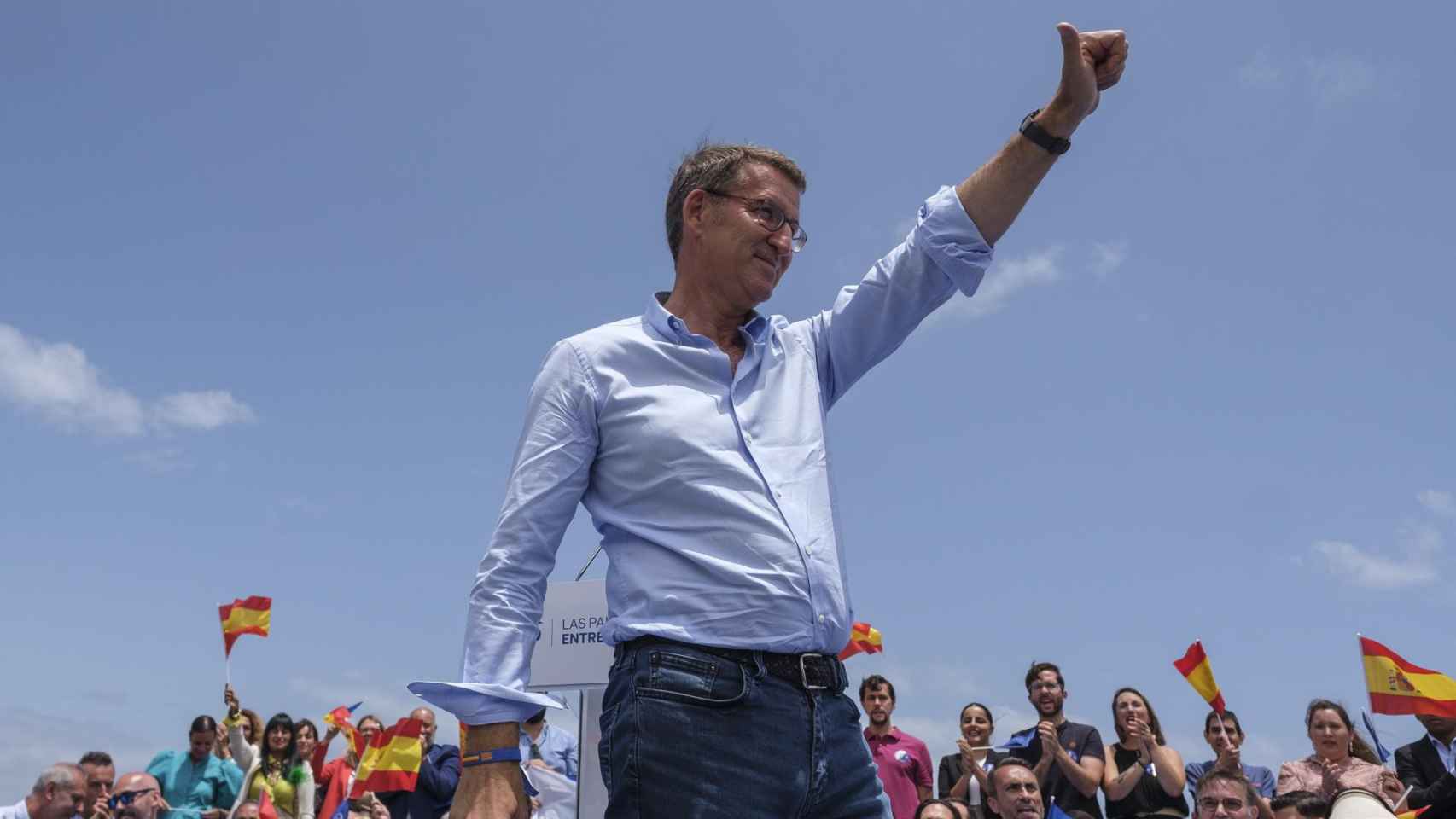 El líder del PP, Alberto Núñez Feijóo, durante el acto celebrado este lunes en Las Palmas de Gran Canaria.