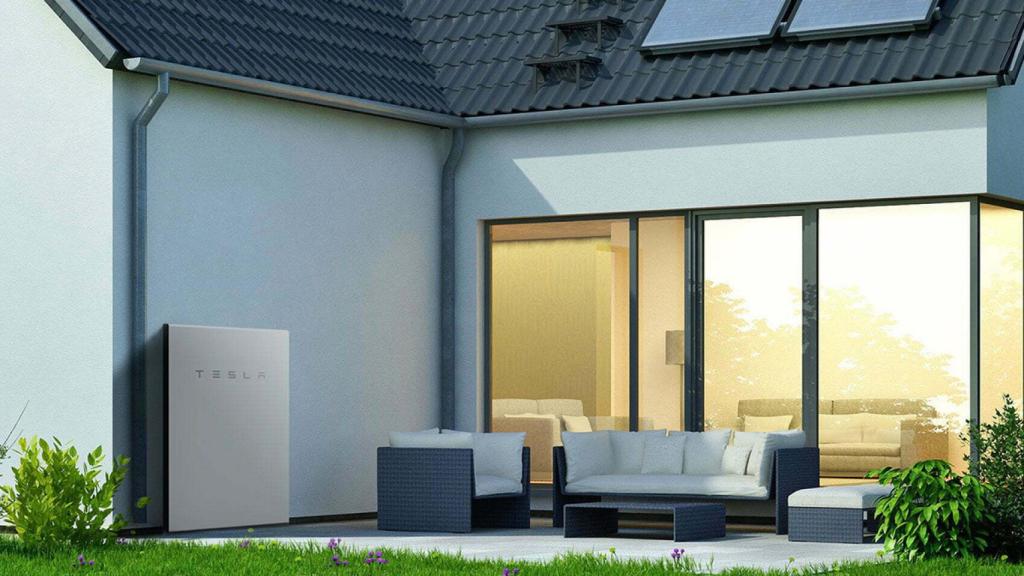 Instala ya tu batería para paneles solares Tesla Powerwall y comienza a ahorrar con Holaluz