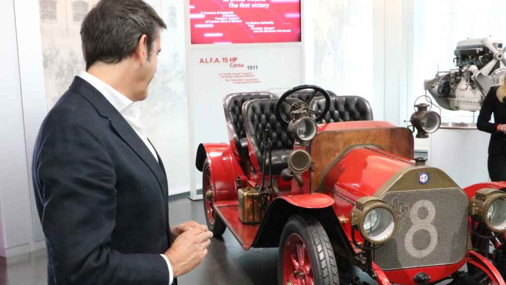 Alejandro Mesonero-Romanos, en el museo de Alfa Romeo en Arese, Italia.