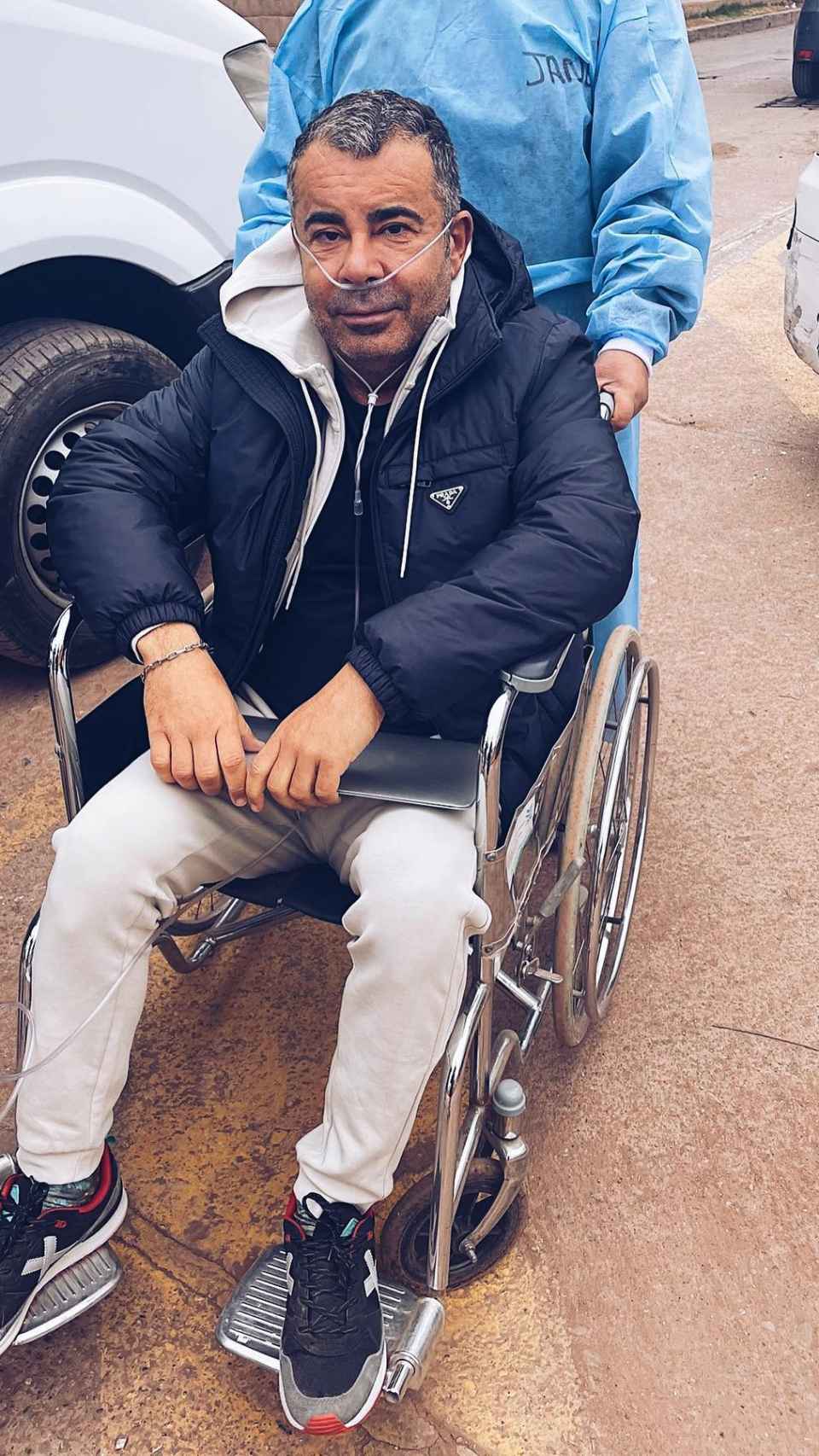 Jorge Javier Vázquez, en silla de ruedas durante sus vacaciones en Perú.