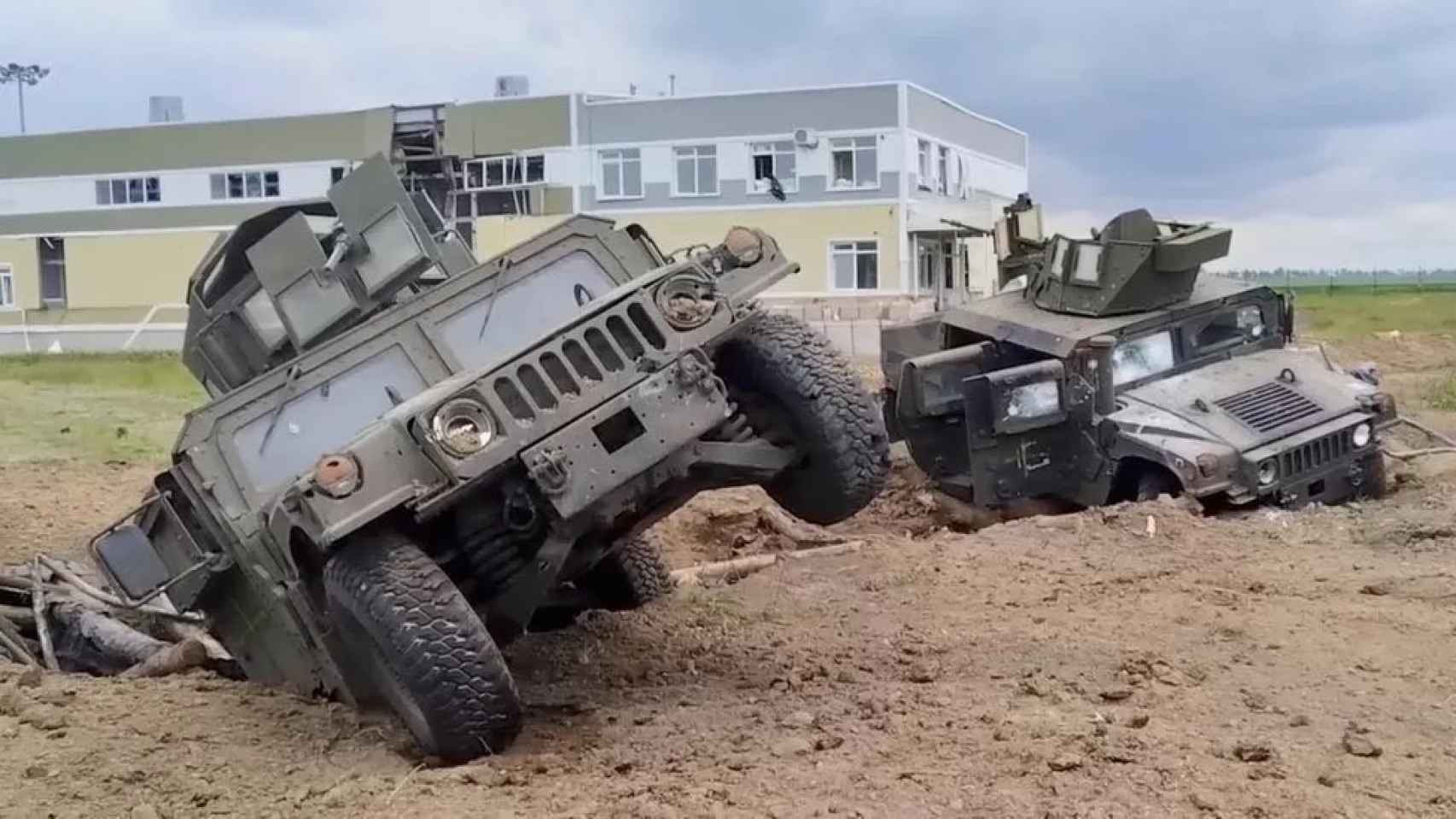 Un vehículo militar de EEUU, un Humvee, en territorio ruso en una imagen difundida por el Ministerio de Defensa ruso.