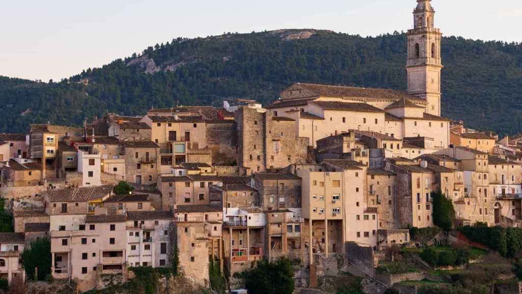 Este pueblo medieval tiene un gran legado histórico: está en el Mediterráneo