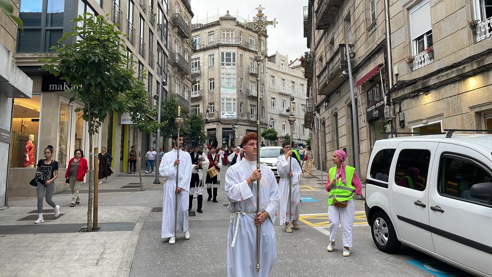 Procesión de María Auxiliadora en Vigo. Fotos: Treintayseis
