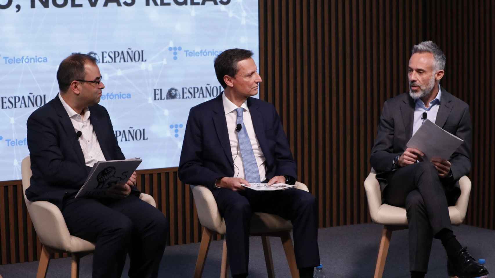 De izquierda a derecha: Alfonso Muñoz (EL ESPAÑOL-Invertia), Juan Montero (Telefónica) y Fernando Corredor (Nokia España).