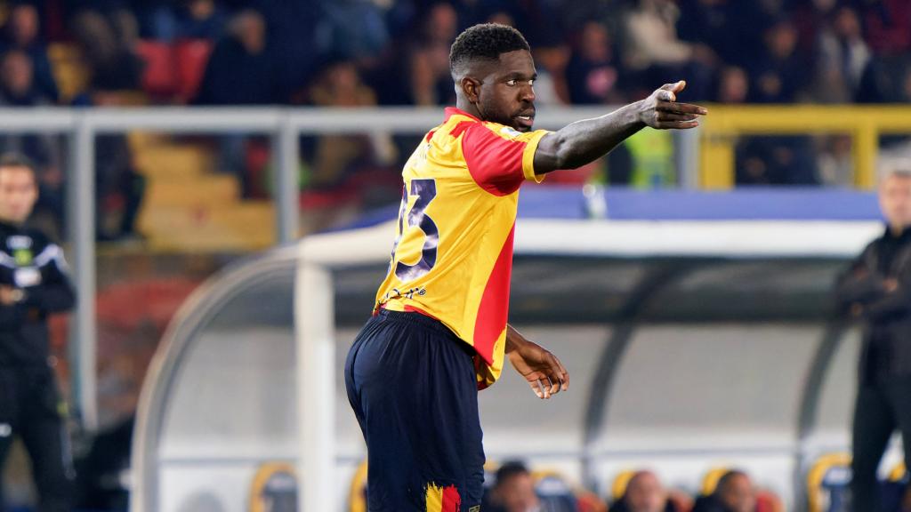 Samuel Umtiti, durante un partido con el Lecce.