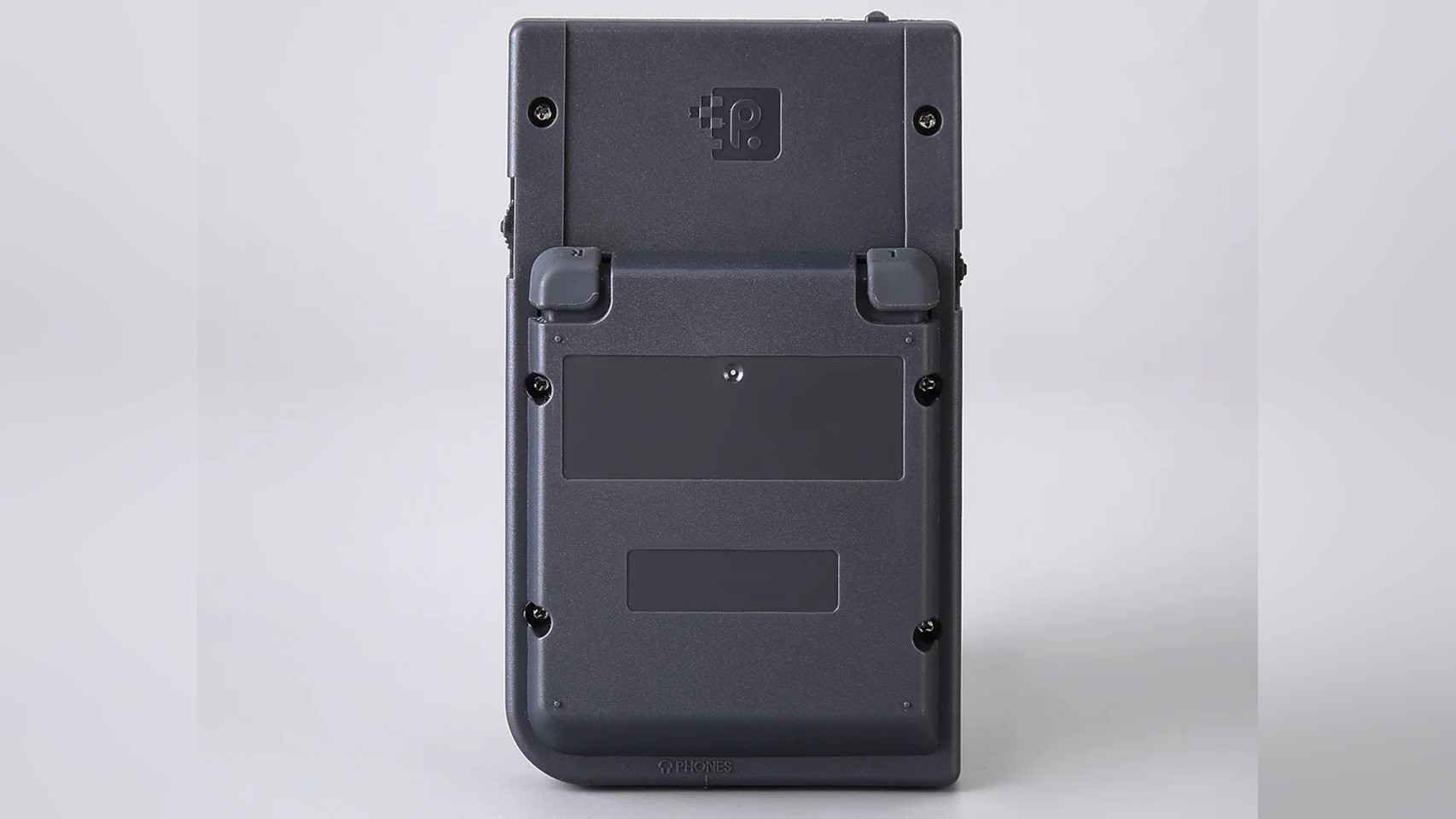 La Retro Pixel Pocket es como una Game Boy, pero con detalles más modernos