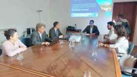 El 'conseller' de Fondos Europeos, Miquel Company, preside una reunión del proyecto 'Think in Azul'.