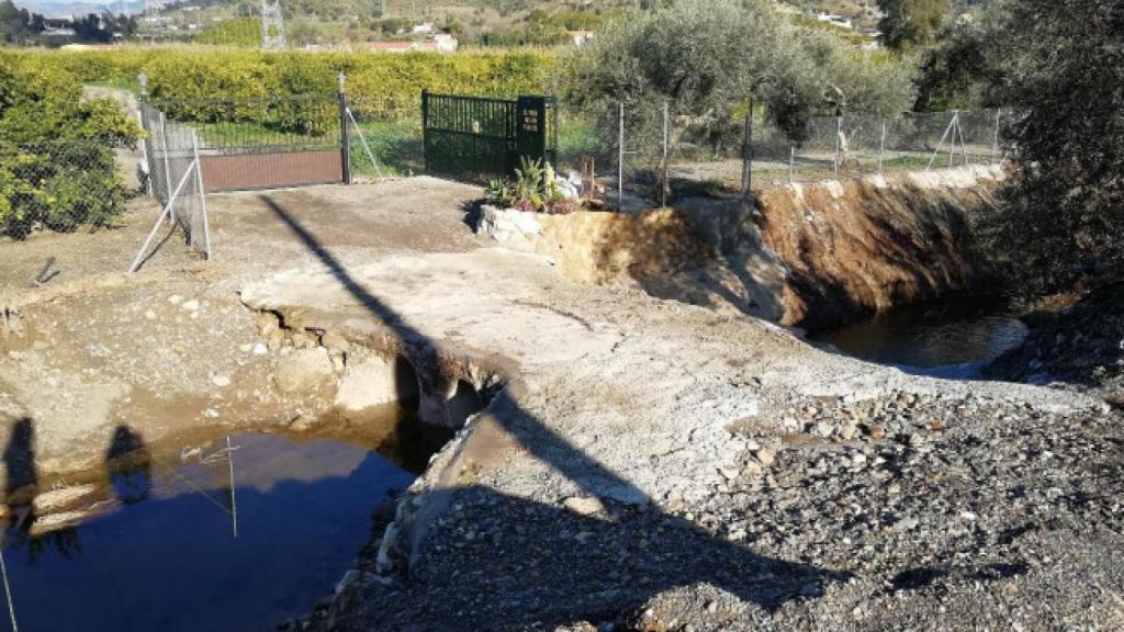 Imagen de un tramo de arroyo Pilones, en la zona de Campanillas.