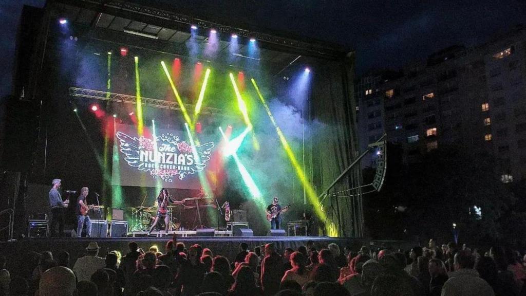 Concierto en las fiestas de Los Rosales.