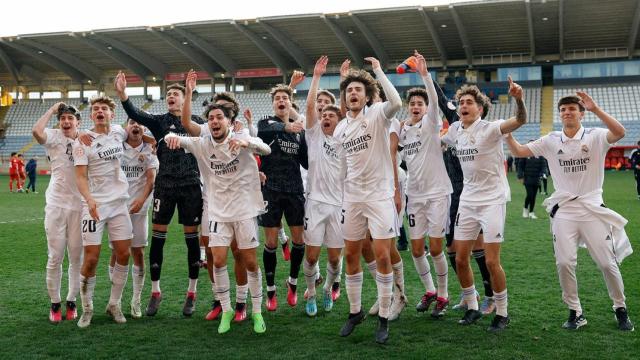 El Juvenil A celebra la Copa del Rey.