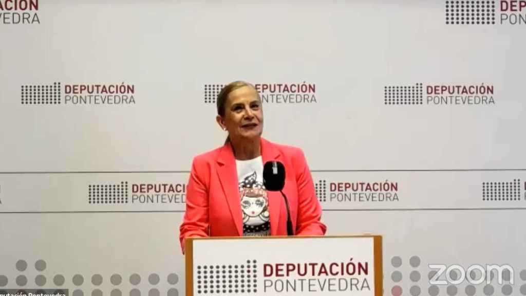 Carmela Silva en su última rueda de prensa como presidenta de la Diputación de Pontevedra.