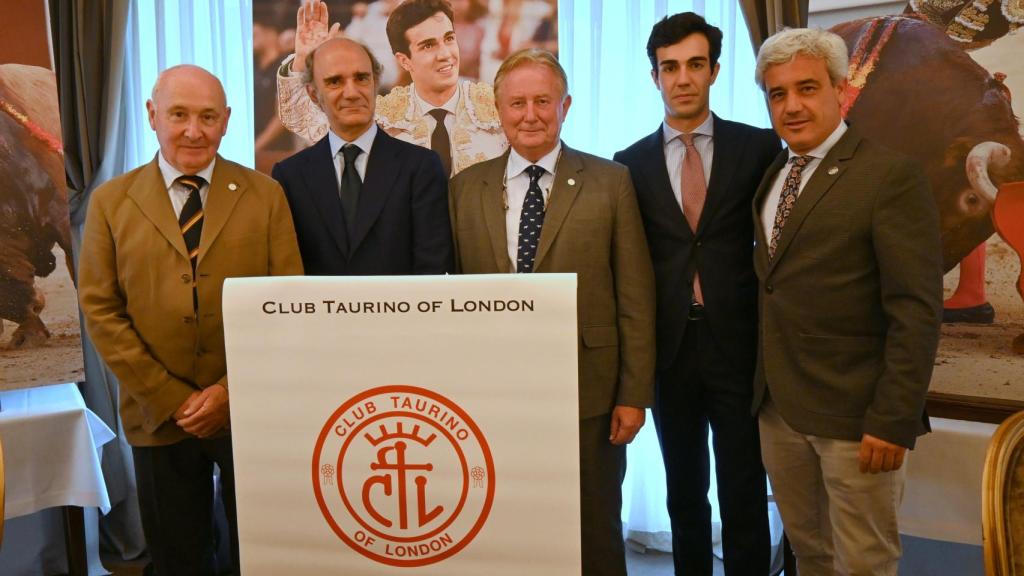 Homenaje del Club de Londres a Tomás Rufo