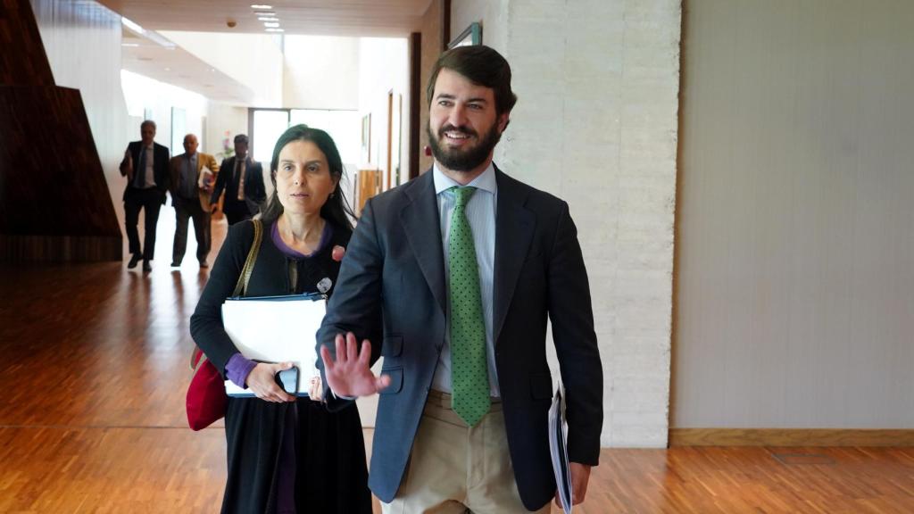 El líder de Vox en Castilla y León, Juan García-Gallardo, a su llegada al pleno de las Cortes de este martes.