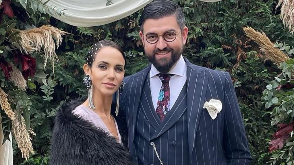 Lorena Sánchez y Manu Sánchez en una boda de amigos.