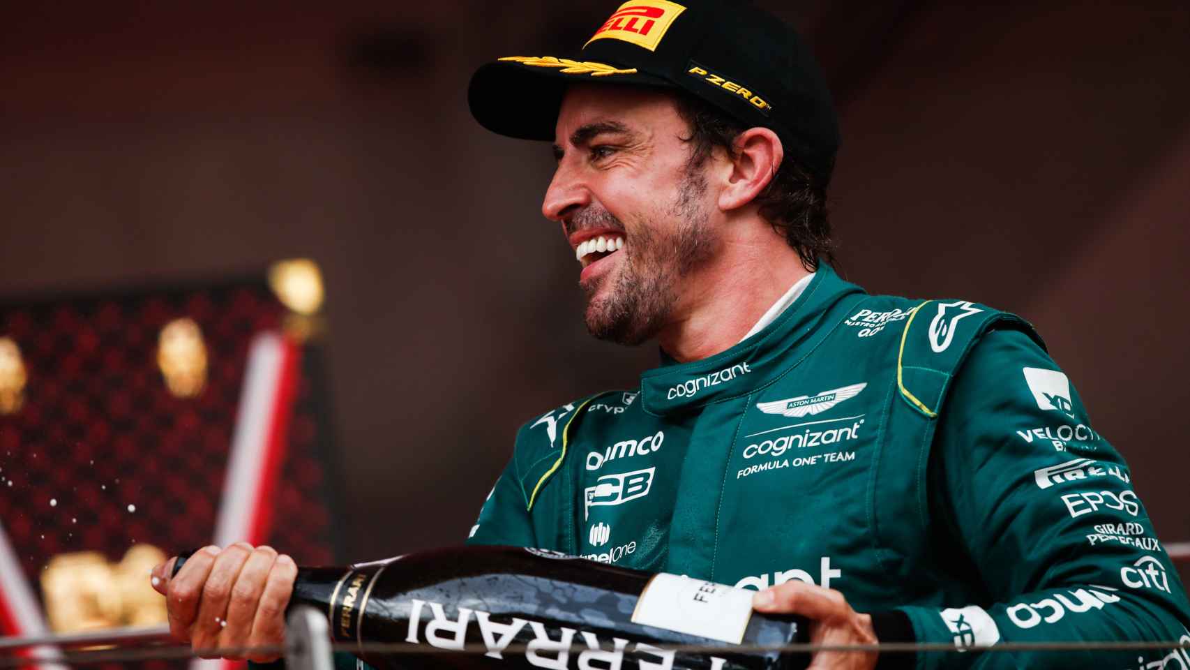 Fernando Alonso celebra su segundo puesto en el Gran Premio de Mónaco.