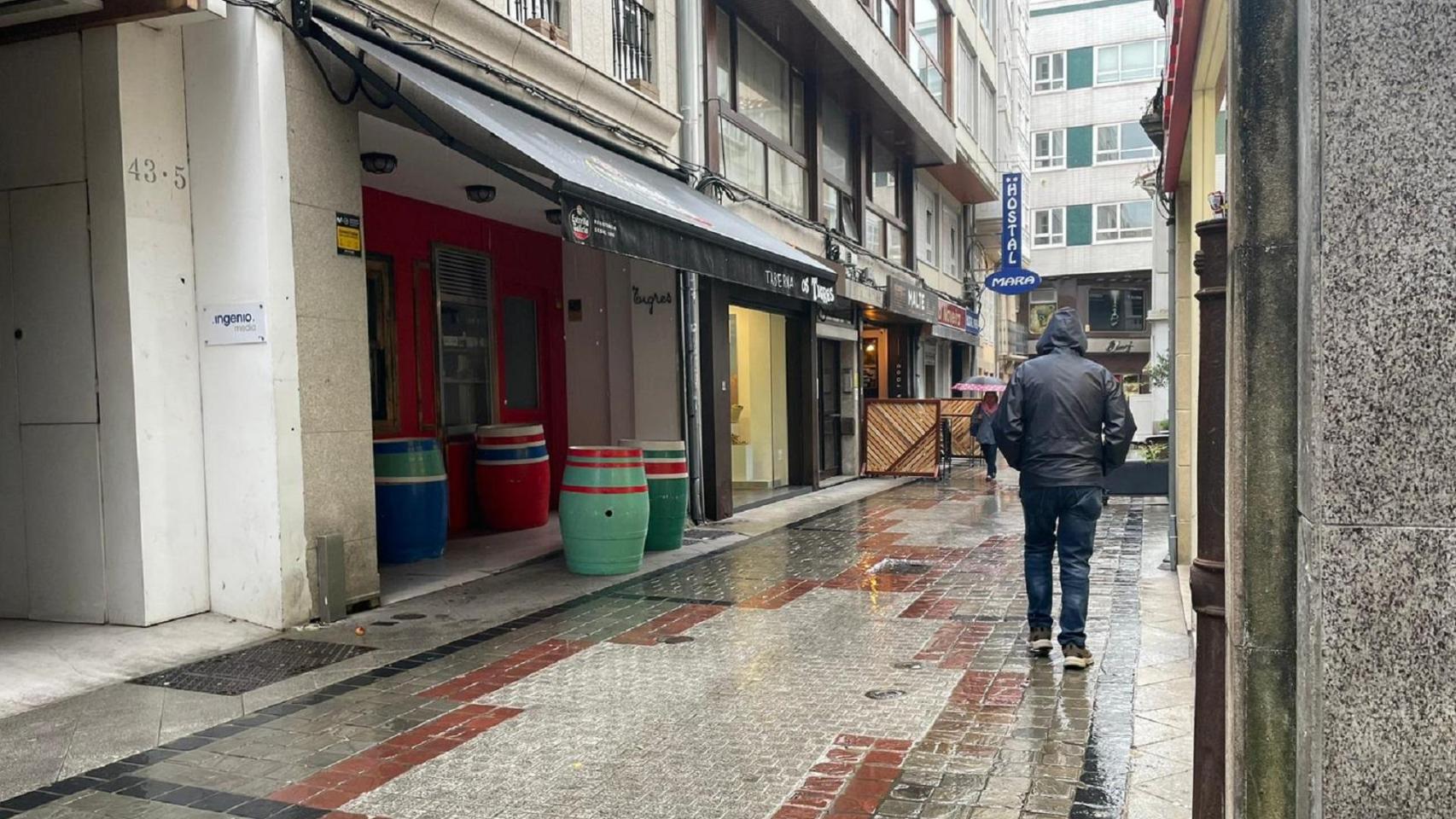 Una jornada lluviosa en la calle Galera de A Coruña.