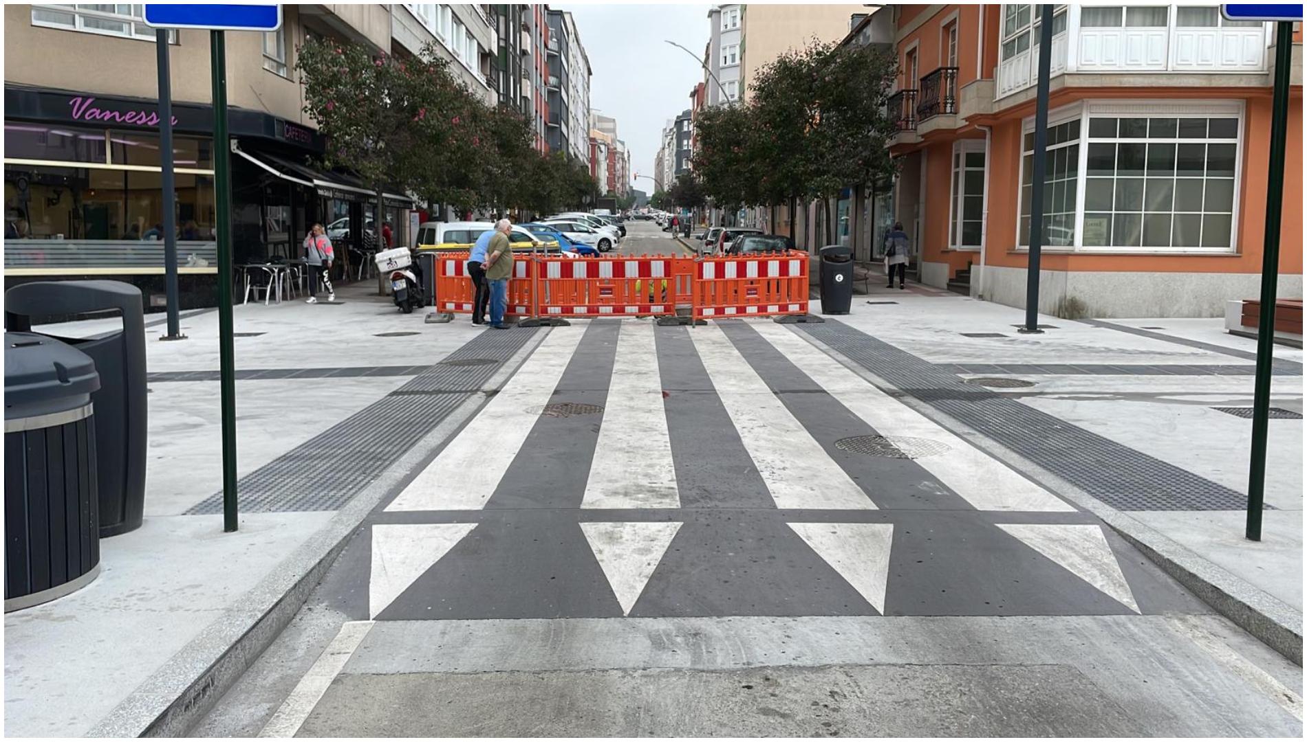 Paso de peatones en Os Mallos (A Coruña)